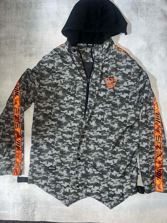 Size Up Apparel Other - Size Up Apparel 333 MMXIX Camouflage Hooded Windbreaker Jacket